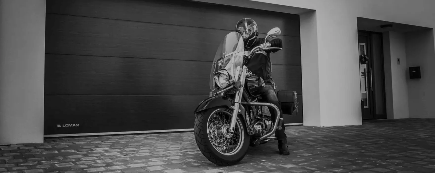 Garage doors for motorcyclists LOMAX