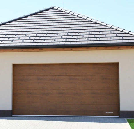 LOMAX sectional garage doors