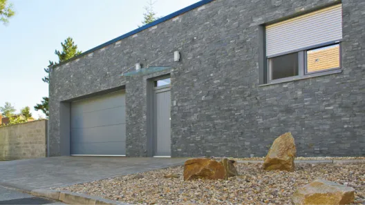 LOMAX implementation sample – Roller shutters