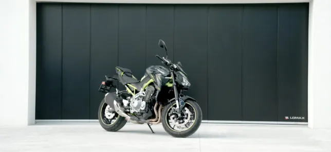 LOMAX Garage doors for motorcyclists sample 1