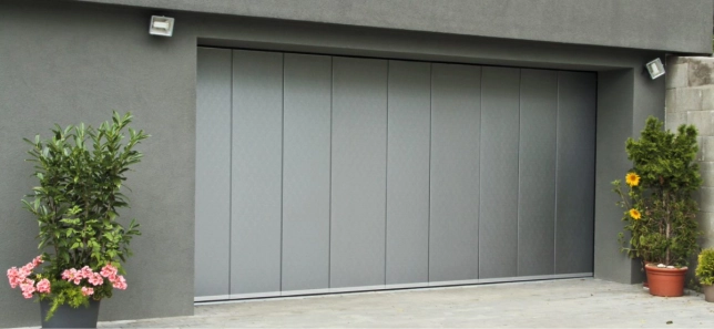 LOMAX Garage doors for motorcyclists sample 7