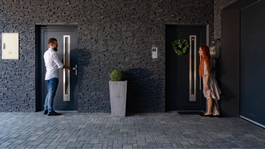LOMAX Reference – Aluminium entrance doors