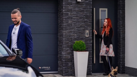 LOMAX Reference – Aluminium entrance doors