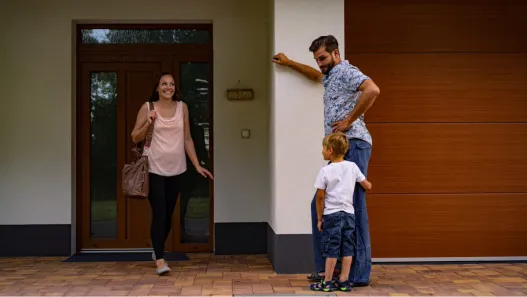 LOMAX Reference – Aluminium entrance doors