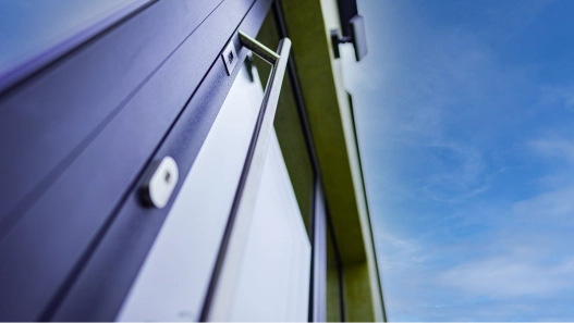 LOMAX Reference – Aluminium entrance doors