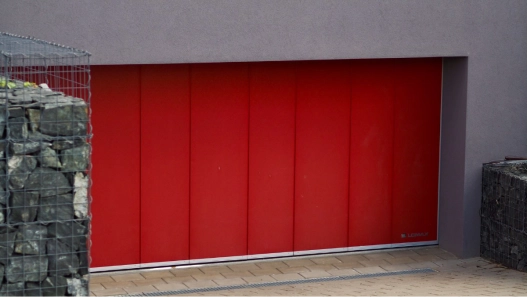 LOMAX Reference – Sliding doors