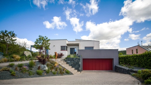 LOMAX Reference – Sliding doors