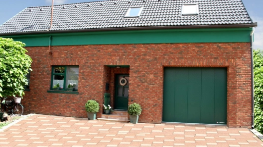 LOMAX Reference – Sliding doors