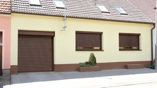 LOMAX Reference – Rolling doors