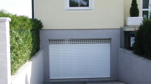 LOMAX Reference – Rolling doors