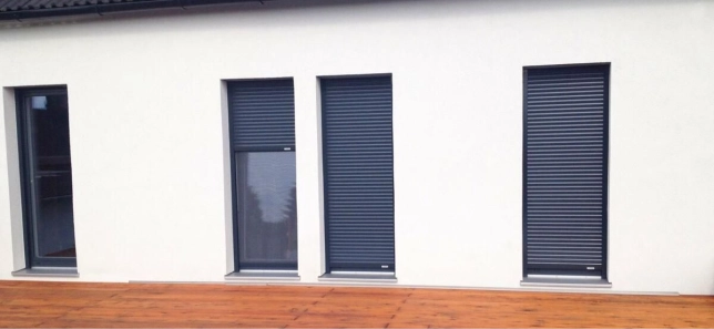LOMAX ROLLER SHUTTERS PHOTO 3