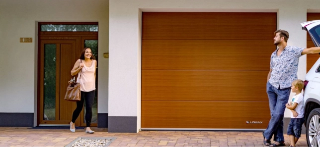 LOMAX Garage door sample 2